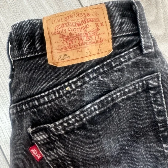 Vintage Levi’s 501 “Student” Edition Jeans - Picture 8 of 9